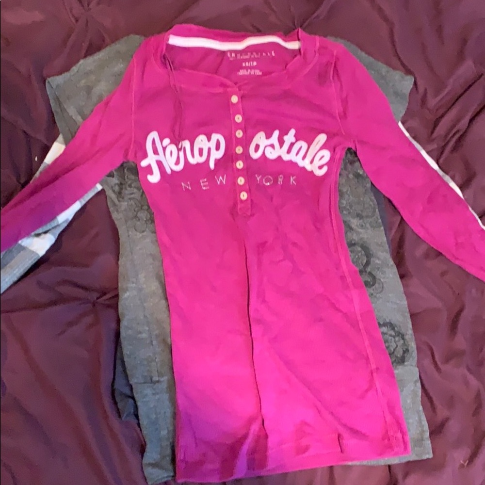 2 long sleeve, 2 short sleeves